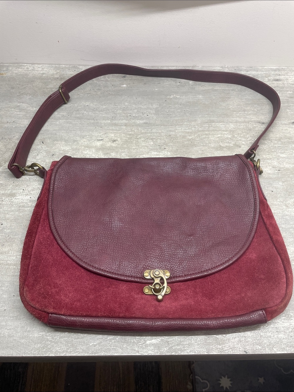 Women's Burgundy Leather & Suede Shoulder Bag